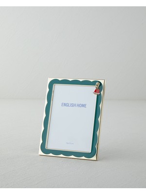 English Home Porty Metal Çerçeve 10x15 cm Yeşil Renkli Şekil ile Şık Tasarım