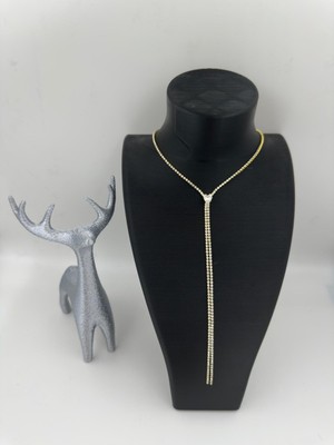 Stainless Steel Gold Renk Taşlı Uzun Şerit Kolye – Zarif ve Işıltılı Tasarım