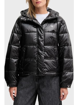 Calvin Klein Kapitoneli Loose Fit Kapüşonlu Parlak Şişme Mont LV047D505GUB1 Bayan Mont LV047D505G Ub1
