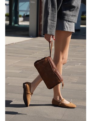 Marjin Kadın Fermuarlı İç Cepli Clutch Çapraz Askılı El ve Omuz Çantası Faris Taba