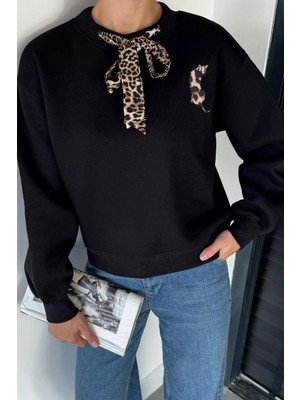 Gülseli Fularlı Şardonlu Sweatshirt P-00019051