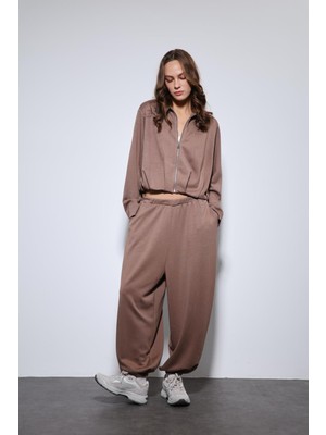 Antioch Bej Volümlü Ceket ve Paça Lastikli Eşofman Takım