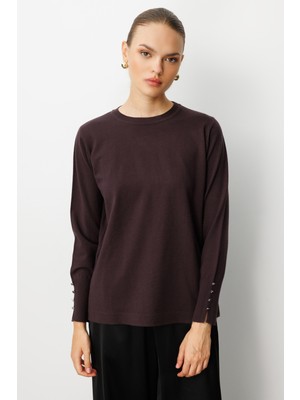 Mizalle Kol Düğmeli Kahverengi Yuvarlak Yaka Ince Triko Kazak