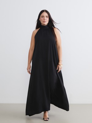 Soulife Büyük Beden Halter Yaka Büzgülü Elbise