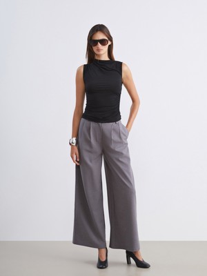 Soulife Geniş Paça Pileli Kadın Pantolon