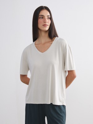 Soulife V Yaka Modal Karışımlı Oversize Kadın Tişört