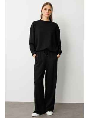 Mizalle Beli Lastikli Yumuşak Dokulu Siyah Jogger Pantolon