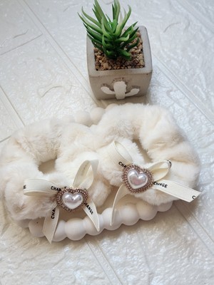 Eflin Toka Peluş Kalp ve Taş Detaylı Simit Kadın Lastik Toka