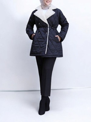 Beli Lastikli Peluş Detaylı Kapitone Mont -Siyah