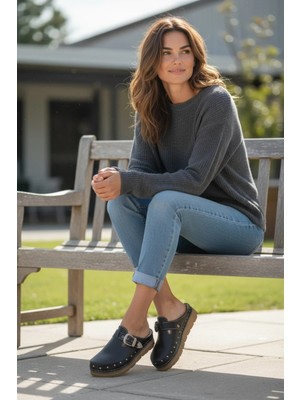 Cozi Company Önü Kapalı Siyah Yumusak Taban Ortopedik Rahat Topuklu Kadın Terlik