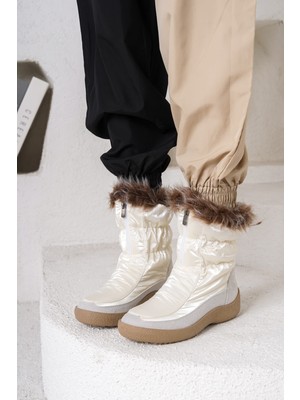 Özse Shoes Oles Beyaz Kürklü Kadın Kar Botu
