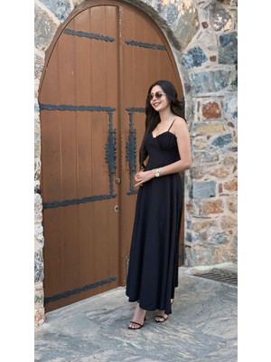 Britney Istiridye Detaylı Siyah Midi Boy Elbise