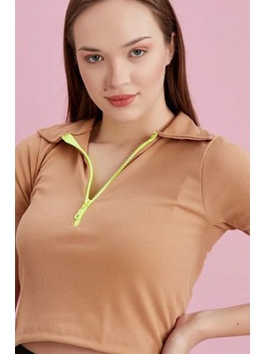Alışveriş Sokağı Polo Yaka Neon Fermuarlı Kaşkorse Bluz Kahverengi