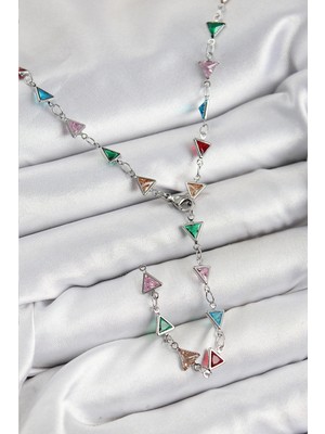 Shopwave Pirinç Renkli Zirkon Taşlı Üçgen Model Gümüş Renk Kadın Y Kolye
