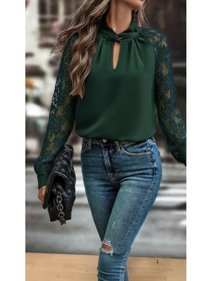 Kadın Uzun Kollu Göğüs Pencere Detay Yaka Boğazlı Kolları Tüllü Sandy Bluz