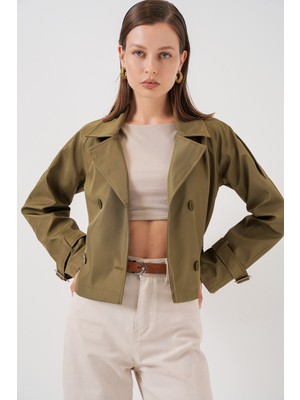 Bigdart Kadın Kemerli Kısa Trençkot Haki %100 Polyester Yuvarlak Yaka Normal Kalıp