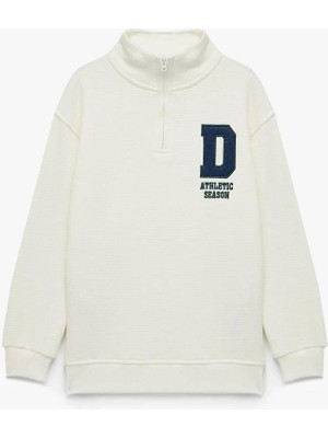 Koton Erkek Çocuk Pamuklu Dik Yaka Uzun Kollu Nakışlı Yarım Fermuarlı Sweatshirt