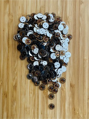 öztürk Oya, Havlu, Çeyizlik, Abiye Giyim Taş Görünümlü Plastik Pul. 1cm. 25GR. Tahmini 275-295 Adet Arası.