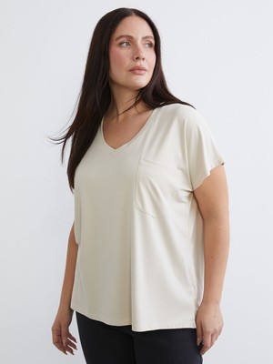 Lc Waikiki Yeni Sezon Büyük Beden V Yaka Kadın Tişört