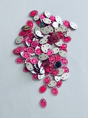 öztürk Oya, Havlu, Çeyizlik, Abiye Taş Görünümlü Kayık Plastik Pul. 25GR. Tahmini 265 Ad. Ebat: 8X12MM.