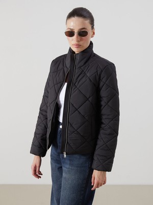 Lc Waikiki Yeni Sezon Dik Yaka Kadın Şişme Mont