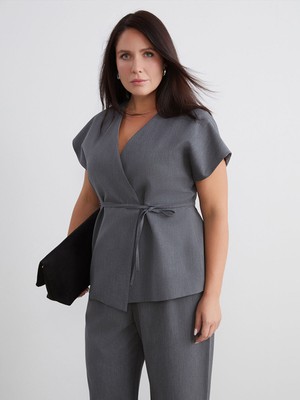 Lc Waikiki Yeni Sezon Büyük Beden Kruvaze Yaka Kuşaklı Bluz