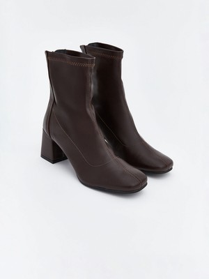 Lc Waikiki Yeni Sezon Deri Görünümlü Kadın Topuklu Bot