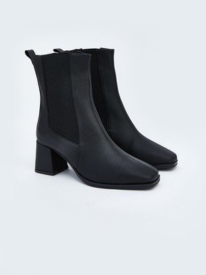 Lc Waikiki Yeni Sezon Deri Görünümlü Topuklu Kadın Bot