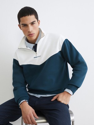 Lc Waikiki Yeni Sezon Dik Yaka Renk Bloklu Erkek Kalın Sweatshirt