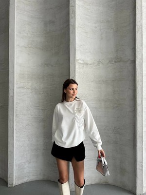 Çiçek Desenli Ipek Siyah Sweatshirt