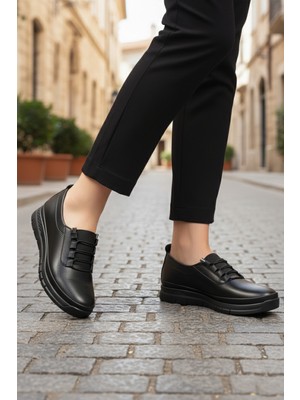 Ayk's Siyah Lastik Bağcıklı Esnek Kadın Günlük Ayakkabı 034 Z