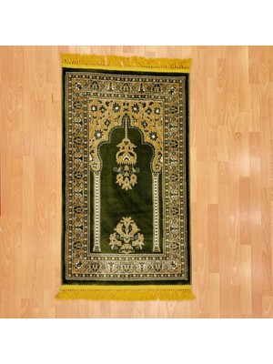 Geleneksel Motifli Yünlü Seccade Yeşil