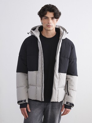 Lc Waikiki Yeni Sezon Kapüşonlu Renk Bloklu Erkek Şişme Mont