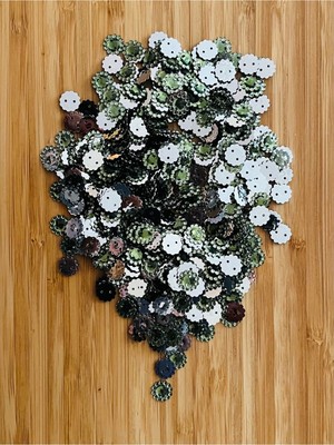 öztürk Oya, Havlu, Çeyizlik, Abiye Giyim Taş Görünümlü Plastik Pul. 1cm. 25GR. Tahmini 275-295 Adet Arası.