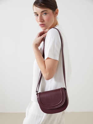 Lc Waikiki Yeni Sezon Deri Görünümlü Kadın Omuz Çantası