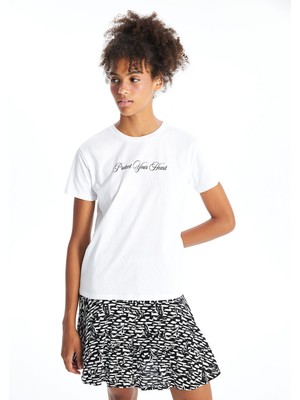 Lc Waikiki Yeni Sezon Bisiklet Yaka Baskılı Kısa Kollu Kadın Tişört