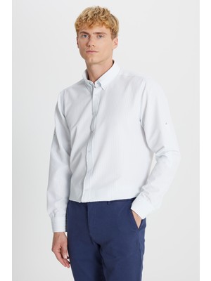 Altınyıldız Classics Tailored Slim Fit Dar Kesim Düğmeli Yaka Gofre Desenli Gömlek
