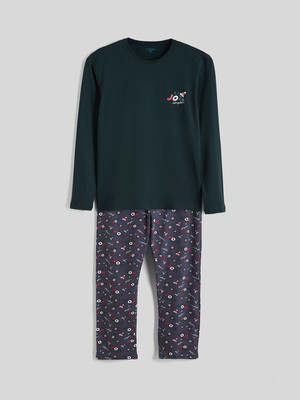 Lc Waikiki Yeni Sezon Standart Kalıp Yılbaşı Temalı Erkek Pijama Takımı