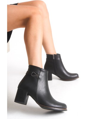 Limeo Metal Detaylı Topuklu Bilek Boy Topuklu Kadın Siyah Bot Bootie