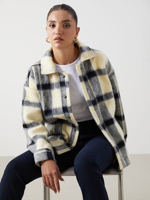 Lc Waikiki Yeni Sezon Ekose Oversize Kadın Pelüş Gömlek Ceket