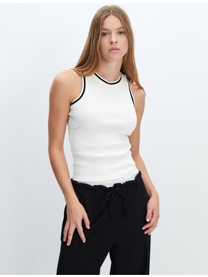 Lc Waikiki Yeni Sezon Bisiklet Yaka Dokulu Kadın Atlet