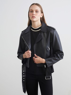 Lc Waikiki Yeni Sezon Gömlek Yaka Kadın Deri Görünümlü Ceket