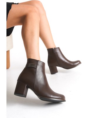 Limeo Kadın Kalın Topuklu Metal Detay Fermuarlı Günlük Bot Bootie