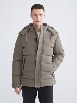 Lc Waikiki Yeni Sezon Standart Kalıp Kapüşonlu Erkek Şişme Mont