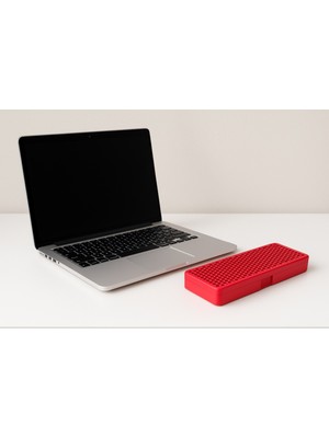 Alpin Organik Modern Kırmızı Kalem Kutusu – Bal Peteği Tasarım, Dayanıklı ve Şık