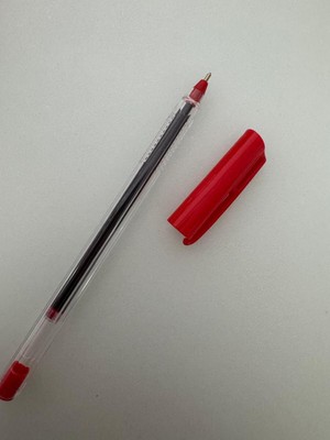 Pensan Tükenmez Kalem Üçgen Gövdeli Şeffaf Kırmızı ( 1 Adet)