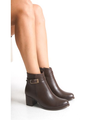 Limeo Toka Detaylı Topuklu Fermuarlı Kadın Siyah Kısa Bot Bootie