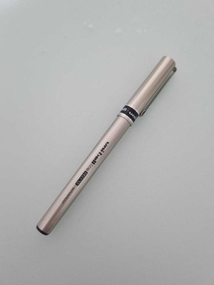 Uni-Ball Unı Ball Deluxe Roller Imza Kalemi Kırmızı (1 Adet)