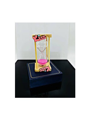 Lebron Kum Saati Kiss Yazılı