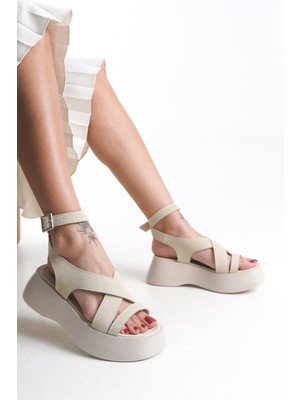 Limeo Süet Yüksek Taban Çapraz Kalın Şeritli Kadın Dolgu Topuklu Yazlık Sandalet